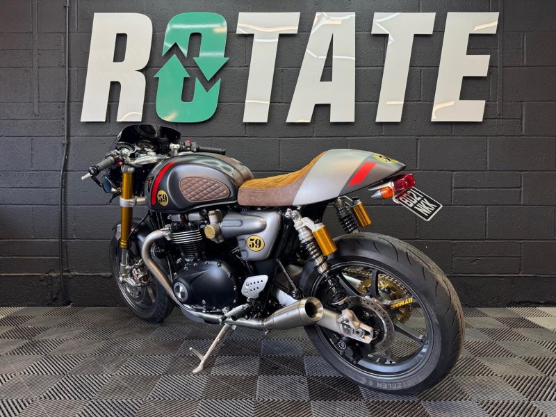 TRIUMPH THRUXTON 1200 RS