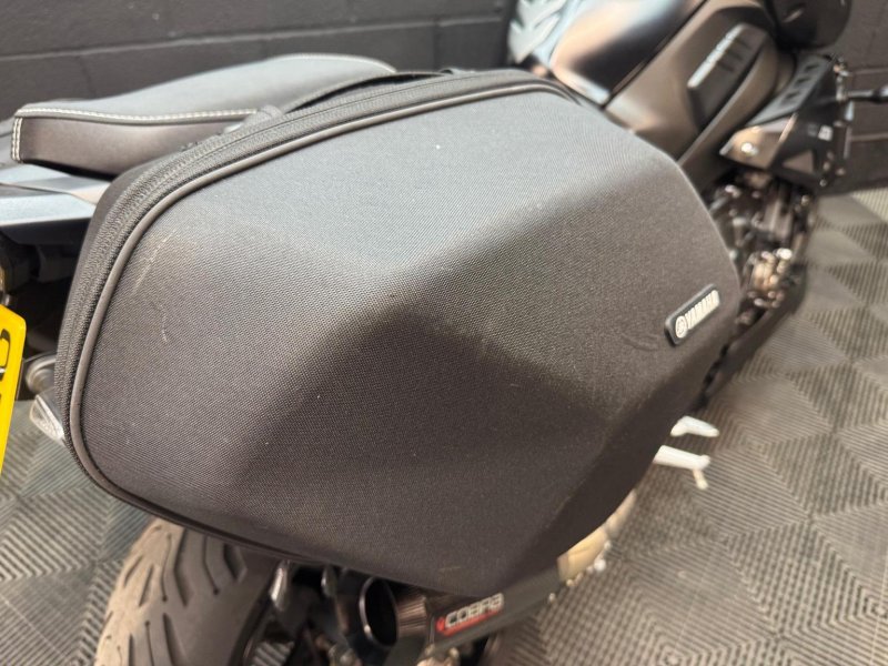 YAMAHA MT-10 Touring Edition