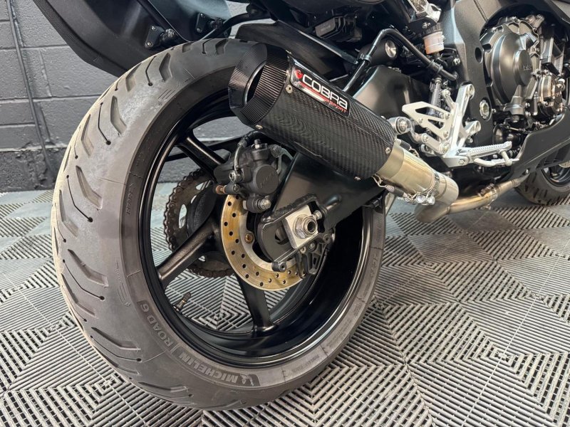 YAMAHA MT-10 Touring Edition