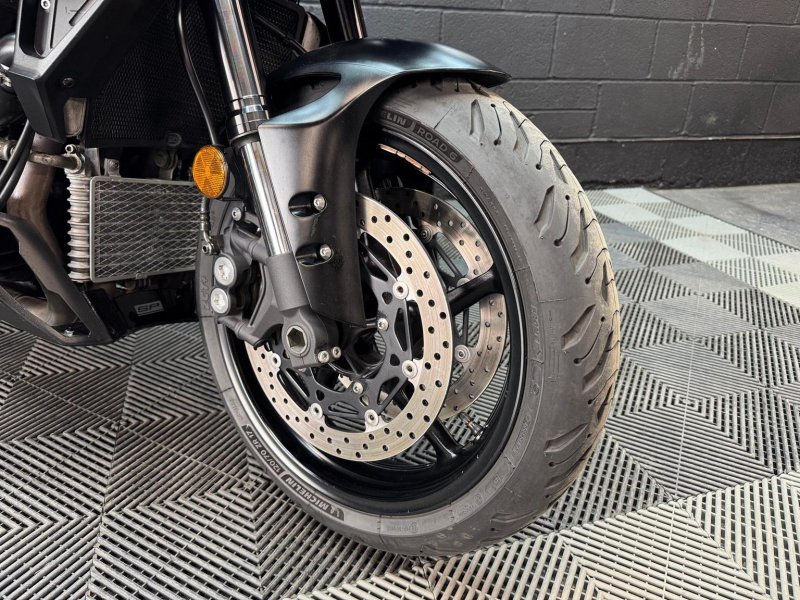 YAMAHA MT-10 Touring Edition