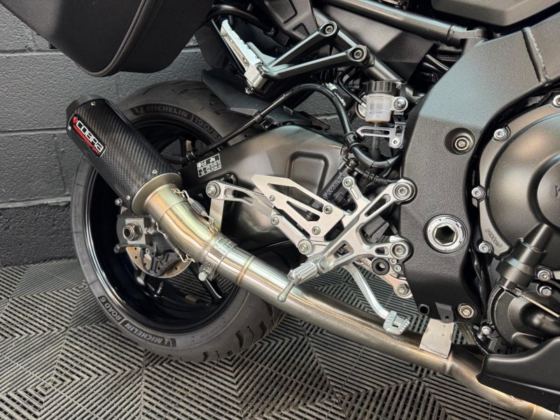 YAMAHA MT-10 Touring Edition