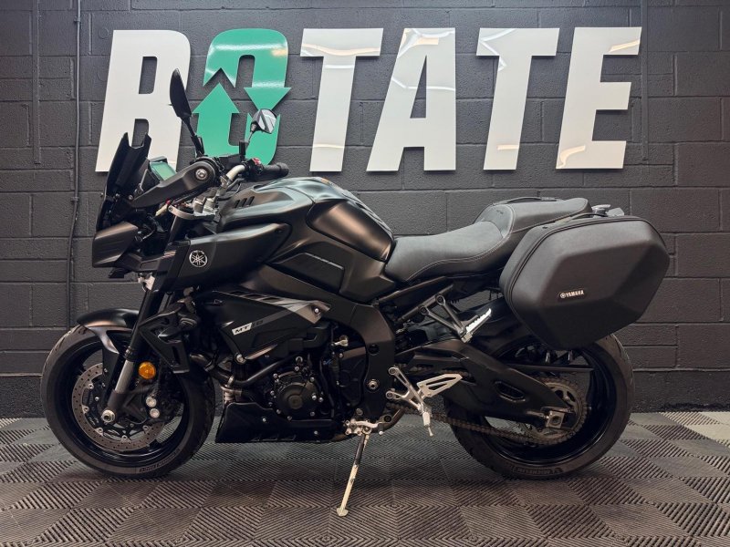 YAMAHA MT-10 Touring Edition