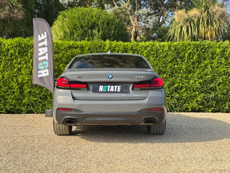 BMW 5 SERIES
