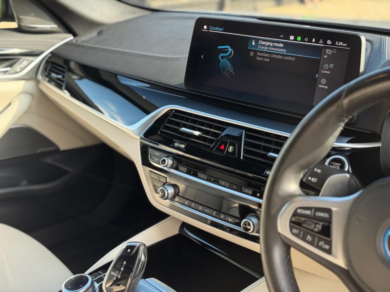 BMW 5 SERIES