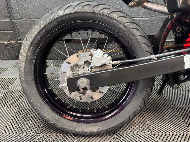 YAMAHA 