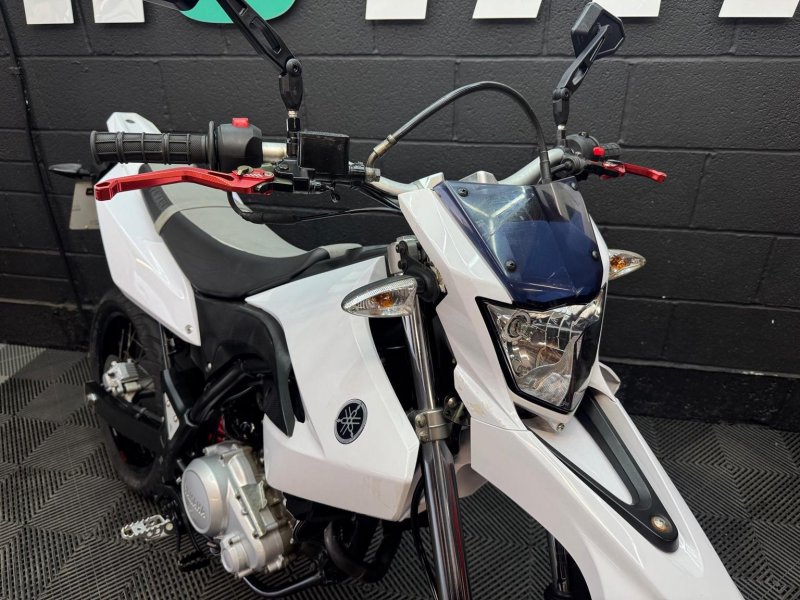 YAMAHA 
