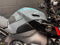 YAMAHA MT-10