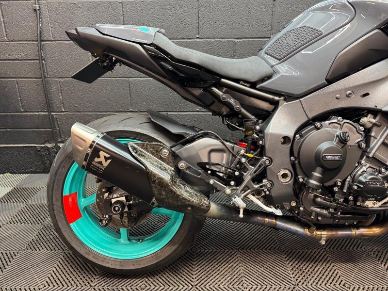 YAMAHA MT-10