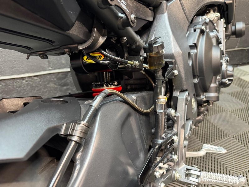 YAMAHA MT-10