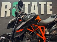 KTM 1290 SUPER DUKE R