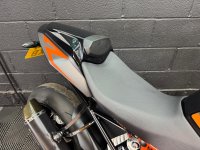KTM 1290 SUPER DUKE R