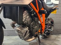 KTM 1290 SUPER DUKE R
