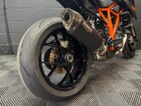 KTM 1290 SUPER DUKE R