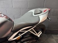 TRIUMPH STREET TRIPLE 765