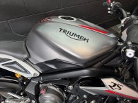 TRIUMPH STREET TRIPLE 765