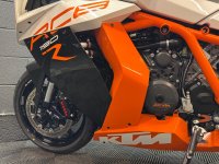 KTM RC8