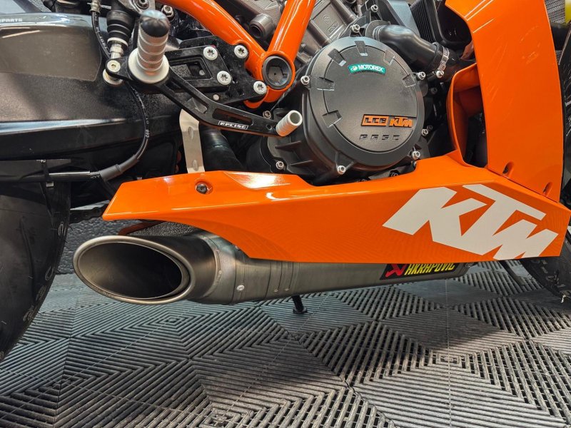 KTM RC8