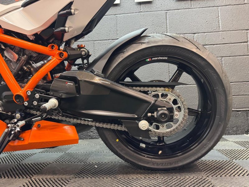 KTM RC8