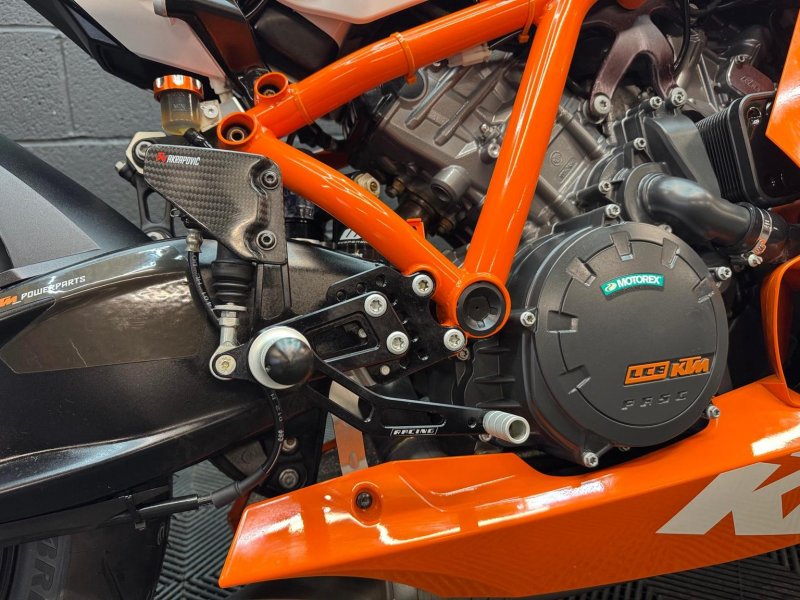 KTM RC8