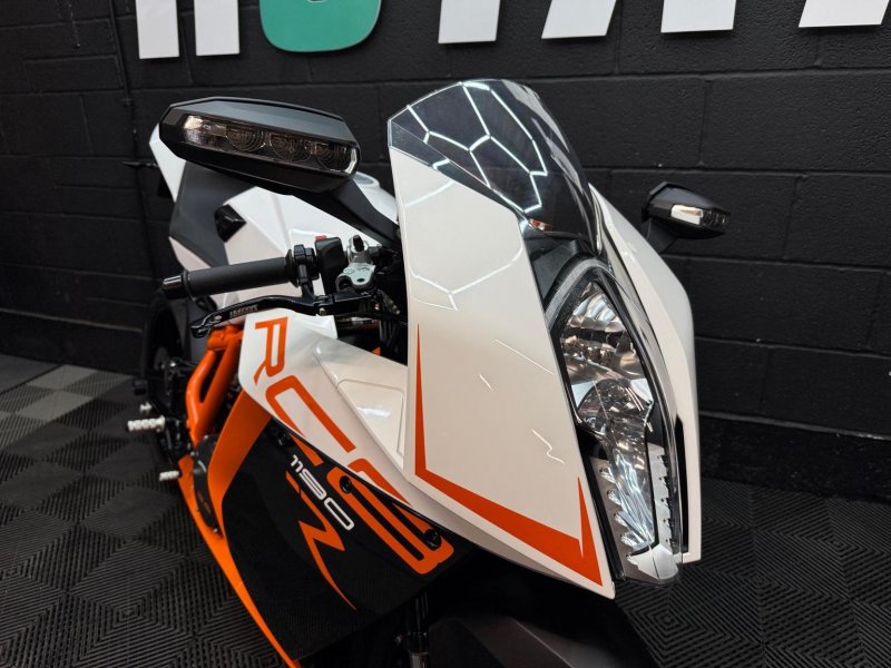 KTM RC8