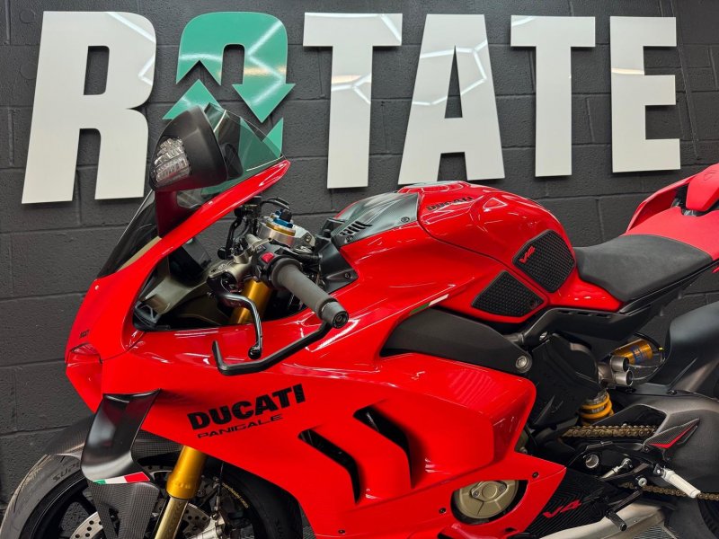 DUCATI PANIGALE V4S