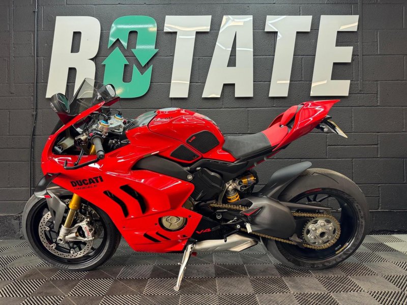 DUCATI PANIGALE V4S