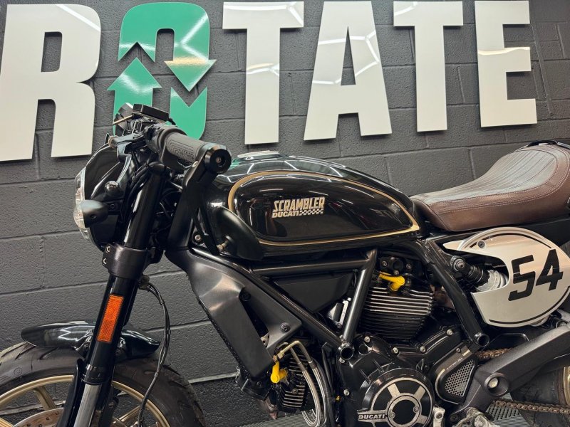 DUCATI SCRAMBLER 800