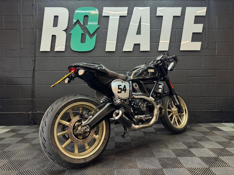 DUCATI SCRAMBLER 800