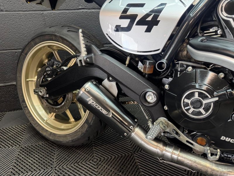 DUCATI SCRAMBLER 800