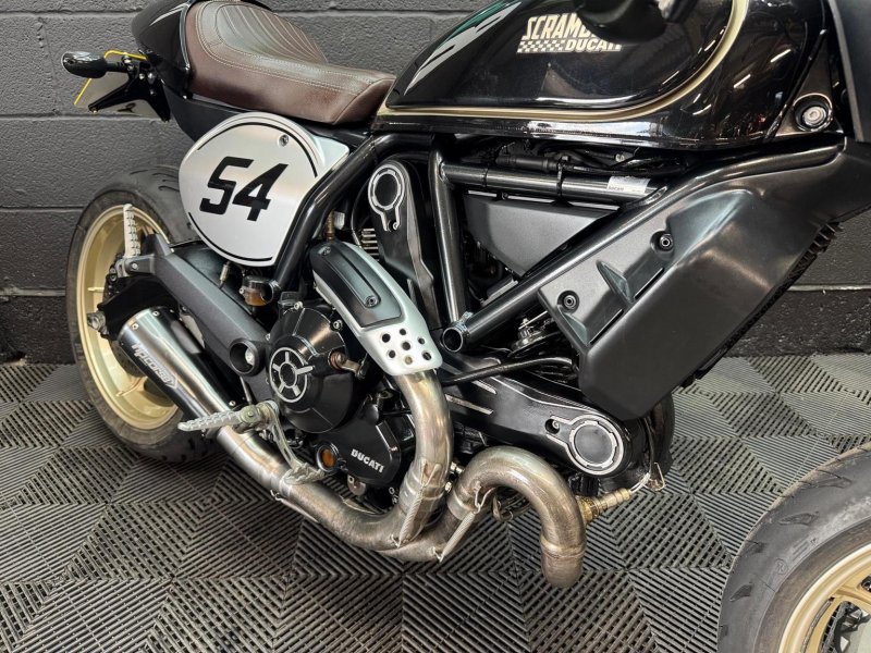 DUCATI SCRAMBLER 800