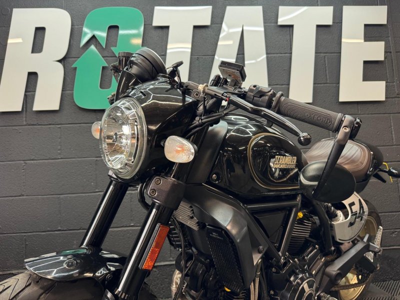 DUCATI SCRAMBLER 800