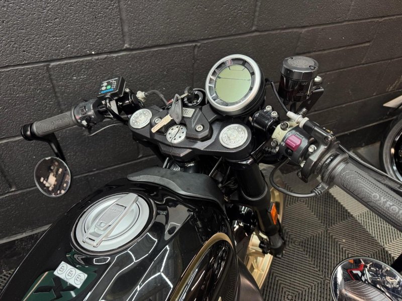 DUCATI SCRAMBLER 800