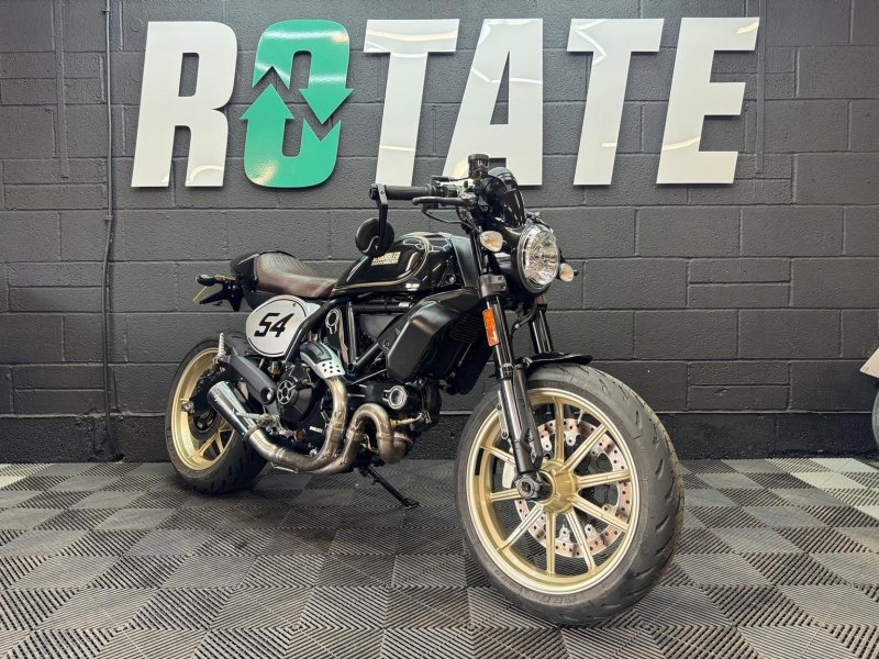 DUCATI SCRAMBLER 800