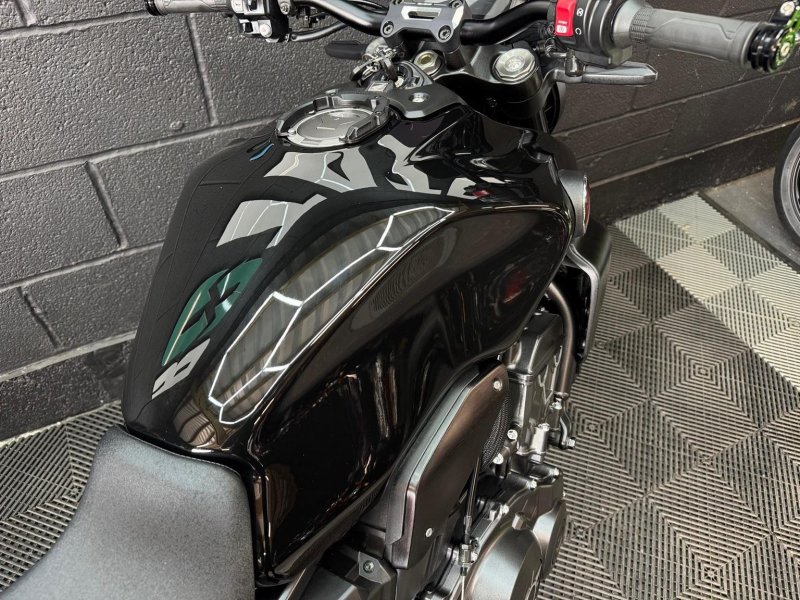 HONDA CB1000R