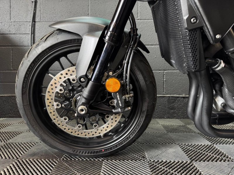 HONDA CB1000R