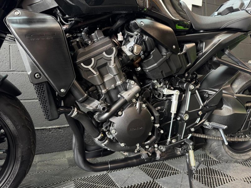 HONDA CB1000R