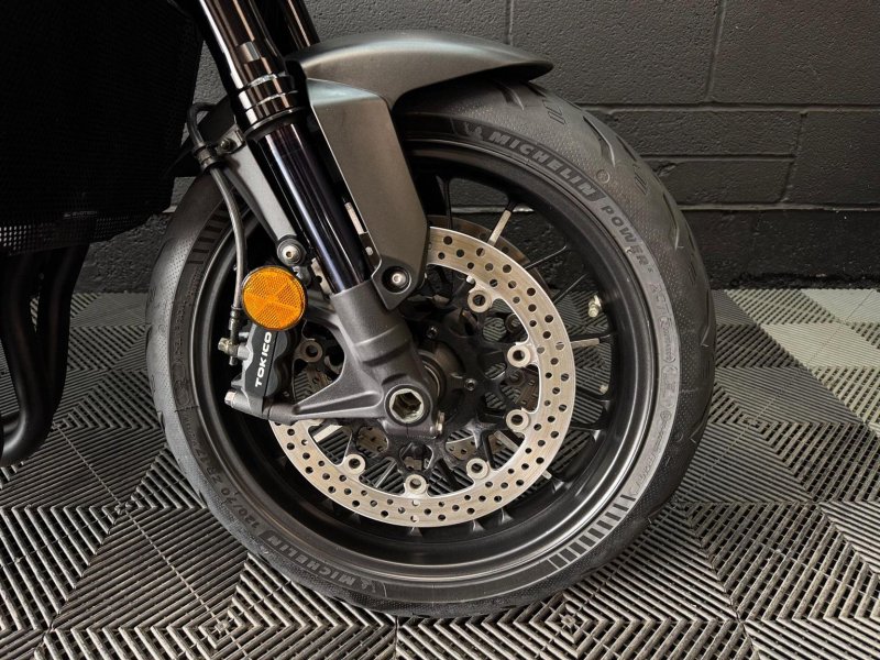 HONDA CB1000R