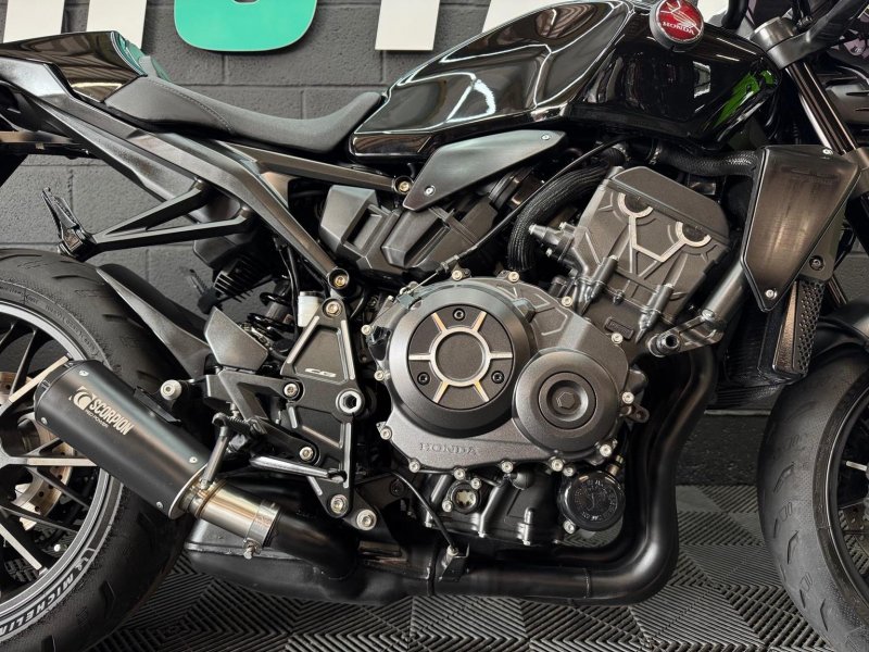 HONDA CB1000R
