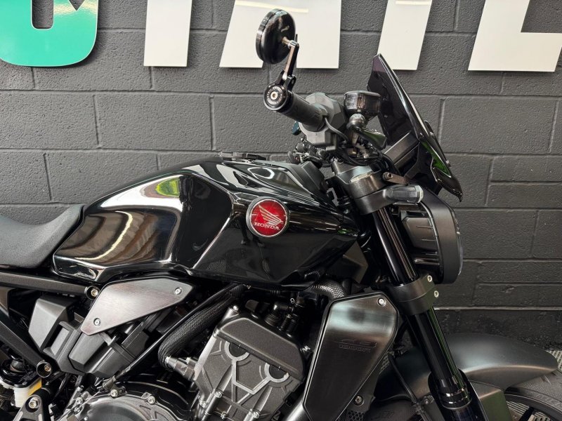 HONDA CB1000R
