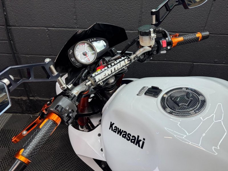 KAWASAKI Z1000