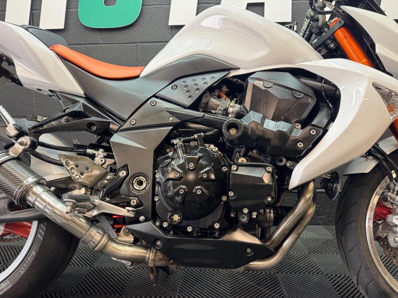 KAWASAKI Z1000