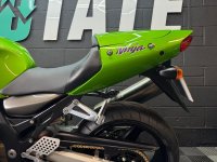 KAWASAKI ZX-12R