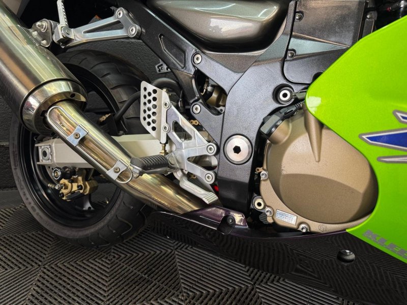 KAWASAKI ZX-12R