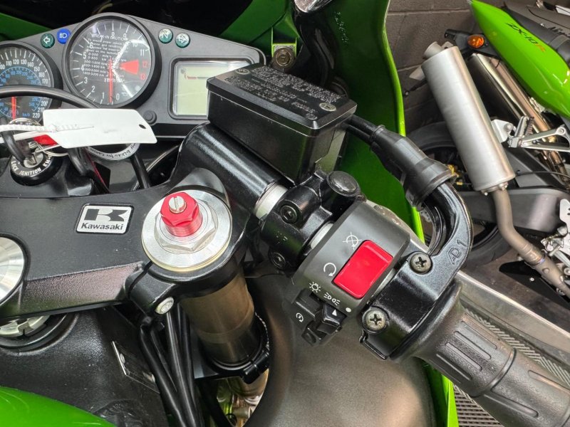 KAWASAKI ZX-12R