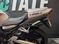 KAWASAKI ZX-12R
