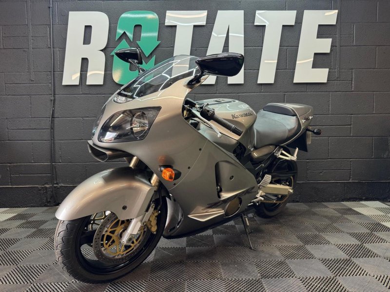 KAWASAKI ZX-12R