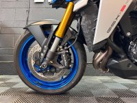 SUZUKI GSX-S1000