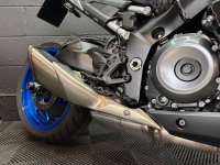 SUZUKI GSX-S1000