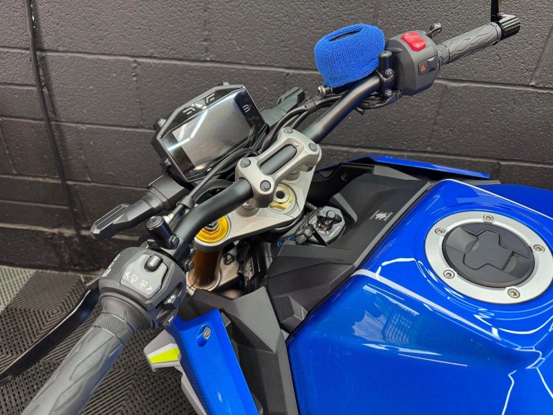 SUZUKI GSX-S1000