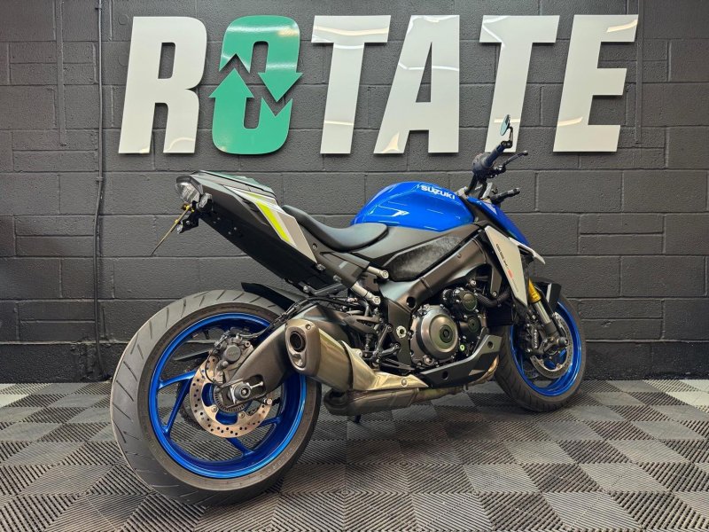 SUZUKI GSX-S1000